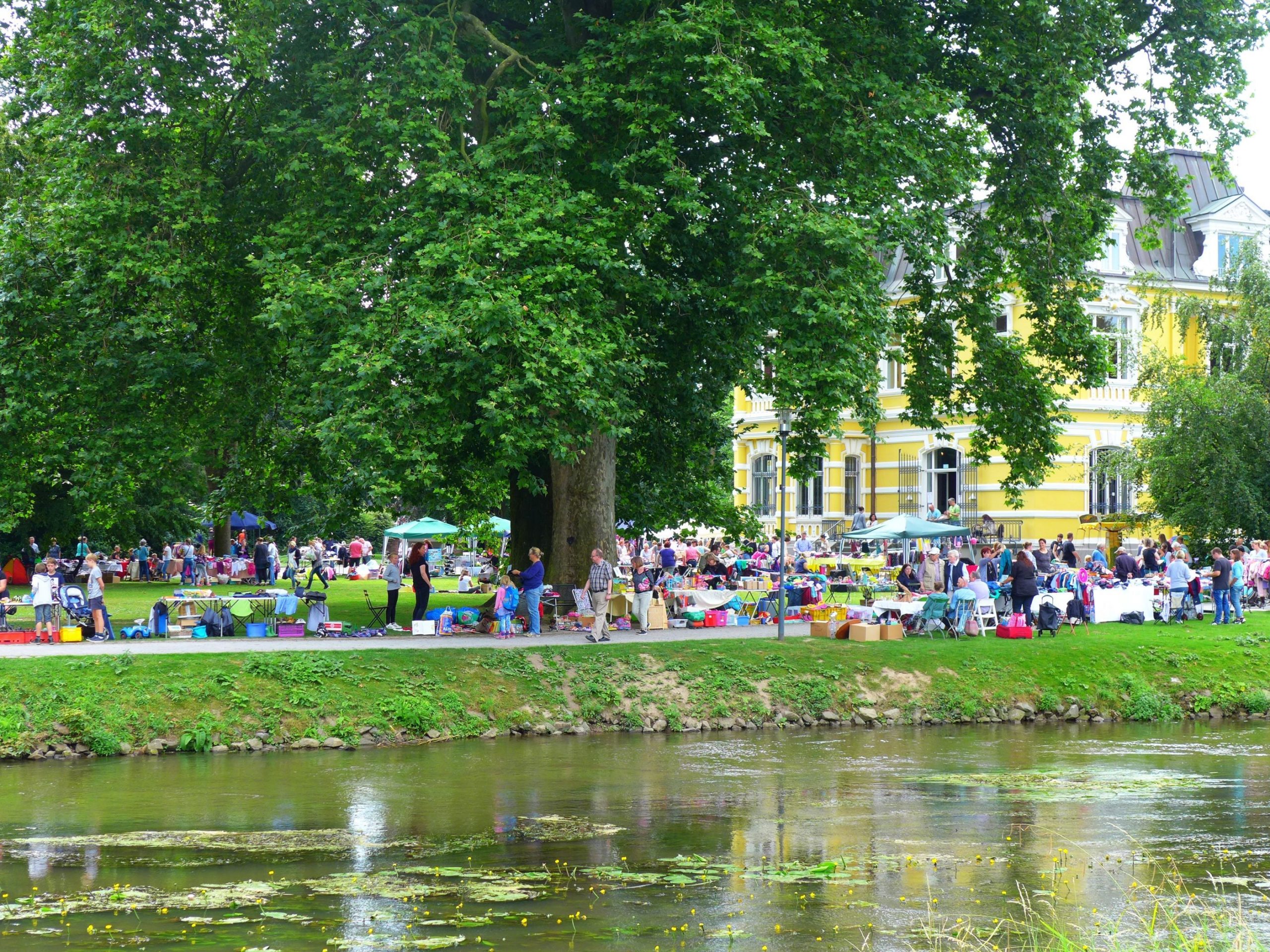 Kinderfloh- und Büchermarkt am Museum und an der Stadtbücherei